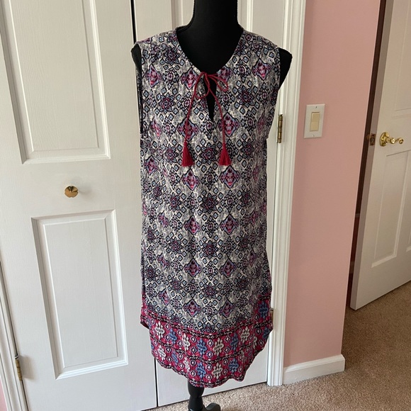 beachlunchlounge Dresses & Skirts - Multi-Colored Print Sleeveless Dress